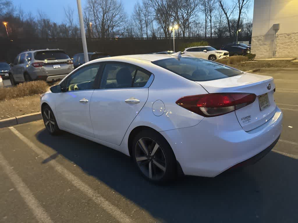 Thumbnail: 2018 Kia Forte - 17
