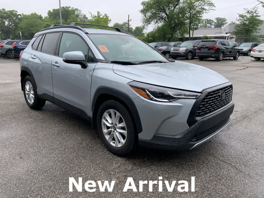 2022 Toyota Corolla Cross LE -
                  Paramus, NJ