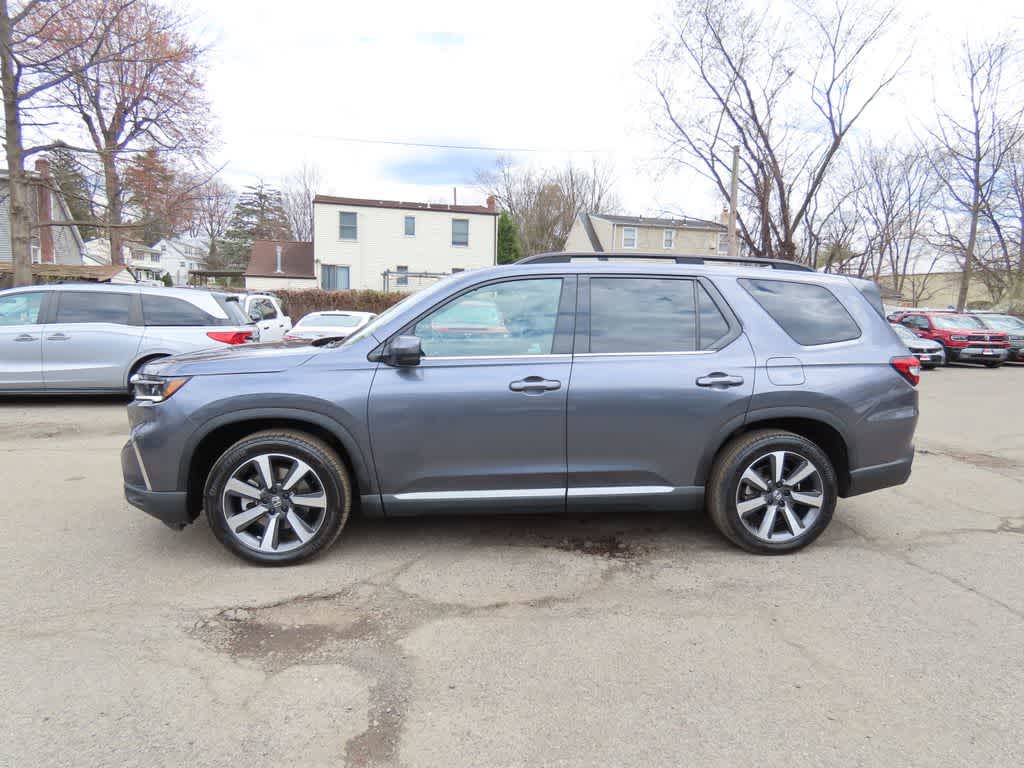 Thumbnail: 2023 Honda Pilot - 3