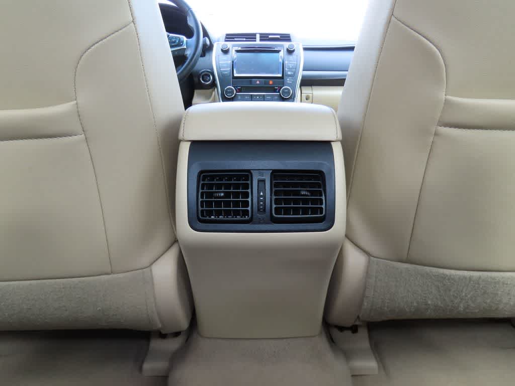 Thumbnail: 2015 Toyota Camry - 23