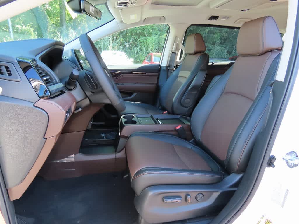 Thumbnail: 2026 Honda Odyssey - 13