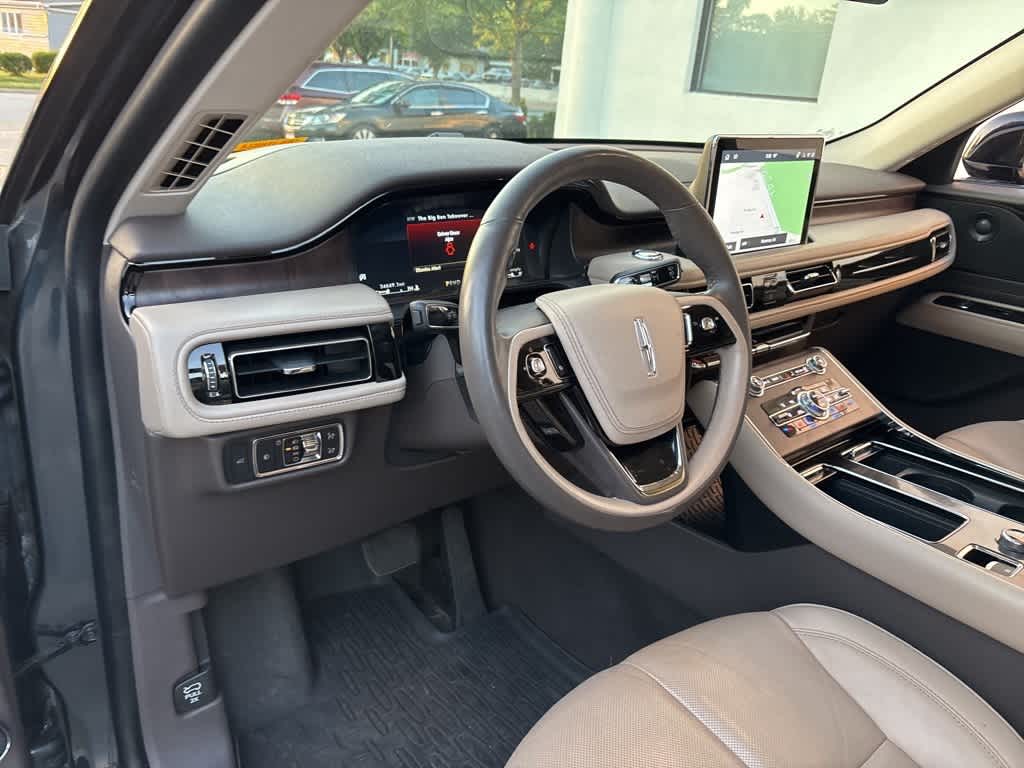 Thumbnail: 2022 Lincoln Aviator - 8