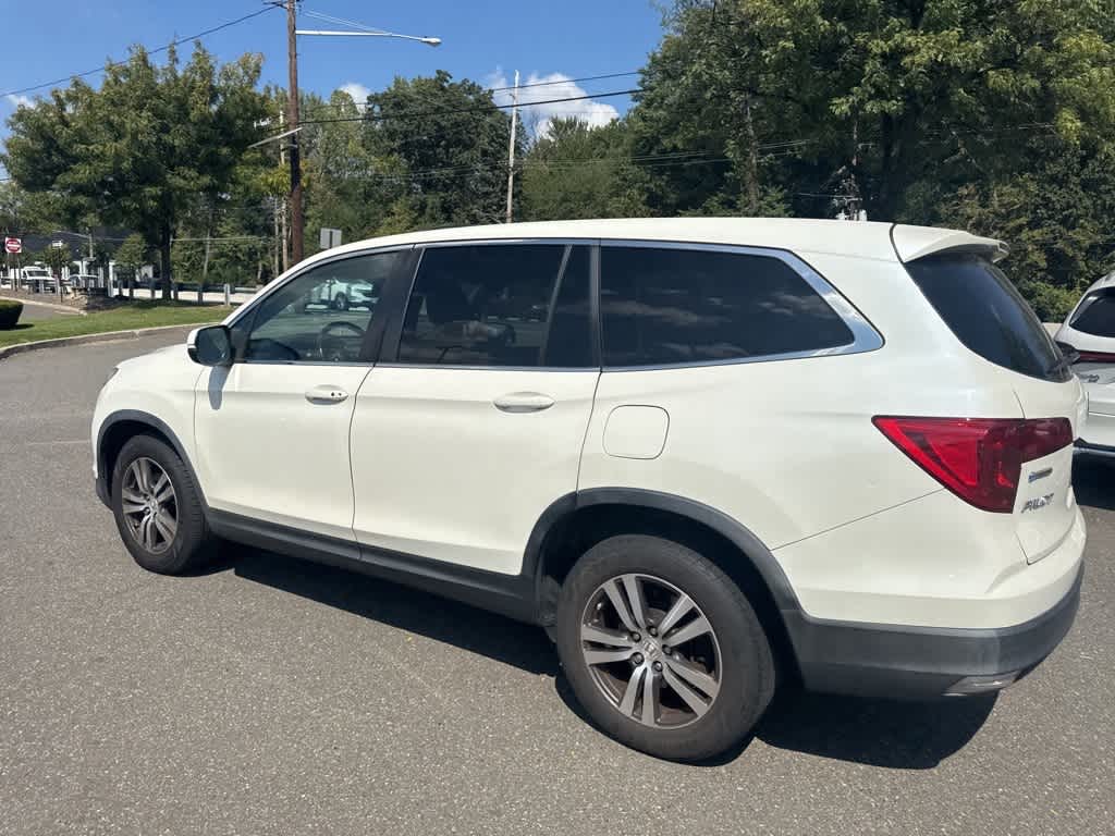 Thumbnail: 2016 Honda Pilot - 8
