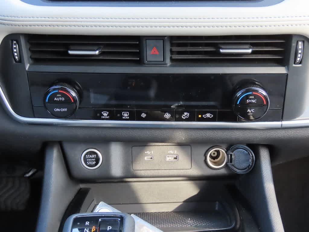 Thumbnail: 2023 Nissan Rogue - 21