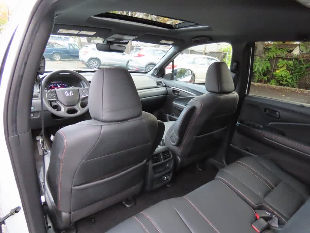 Thumbnail: 2022 Honda Passport - 14