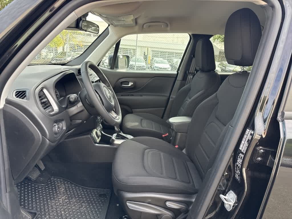 Thumbnail: 2022 Jeep Renegade - 12