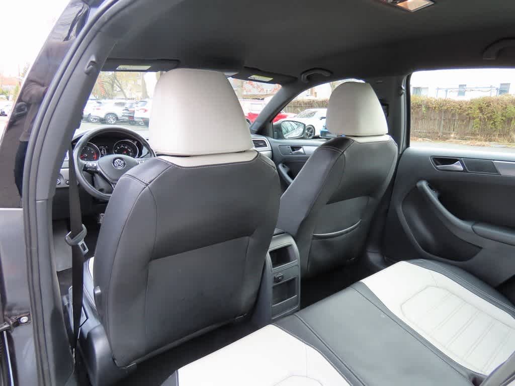 Thumbnail: 2016 Volkswagen Jetta - 14