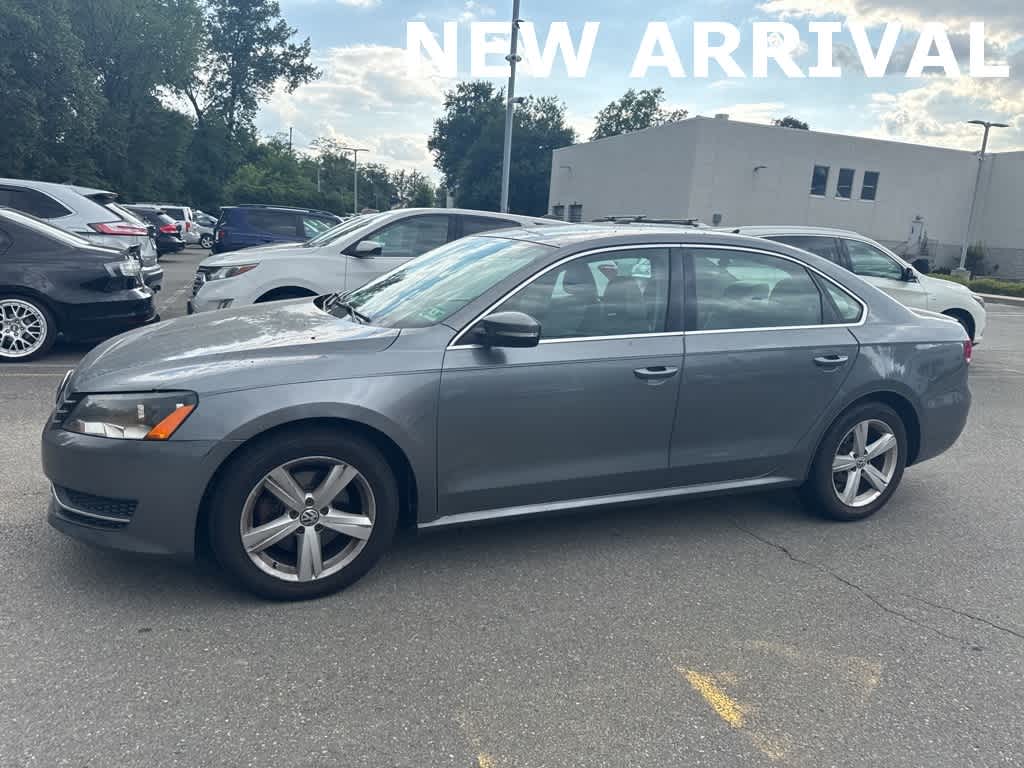 Thumbnail: 2014 Volkswagen Passat - 4