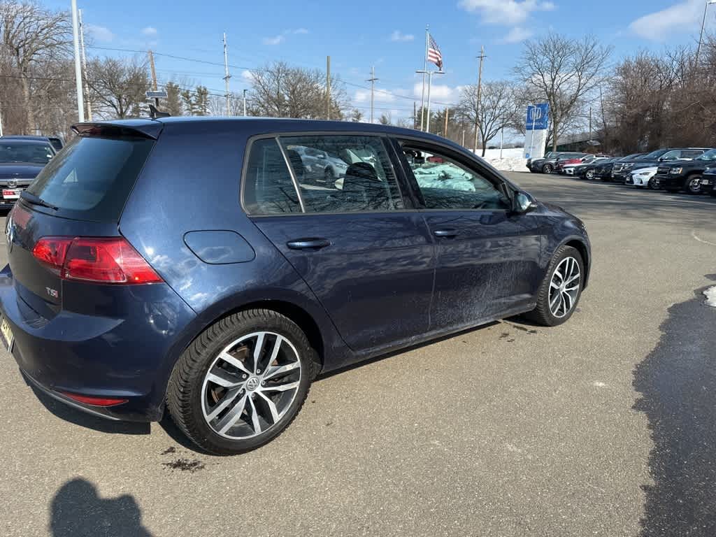 Thumbnail: 2016 Volkswagen Golf - 11