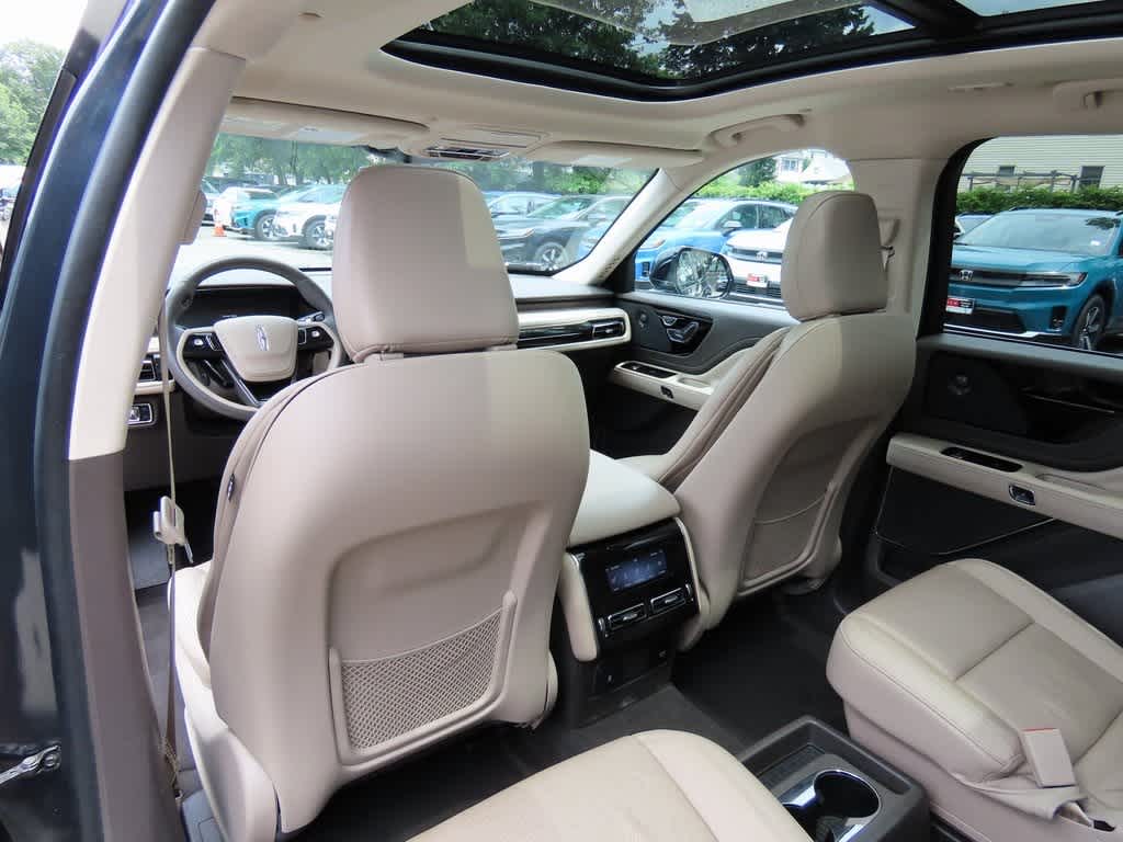 Thumbnail: 2022 Lincoln Aviator - 14