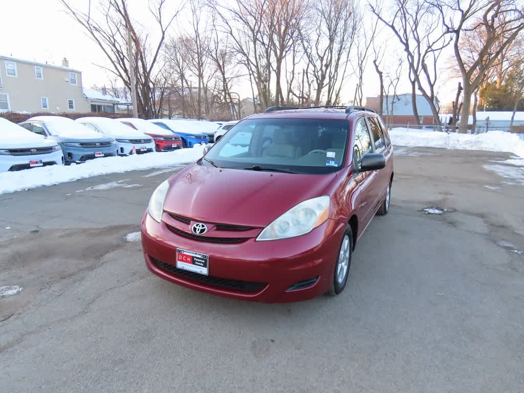 2010 Toyota Sienna LE -
                  Paramus, NJ