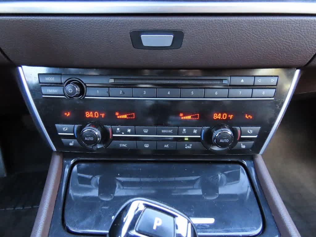 Thumbnail: 2015 BMW 5 Series - 22