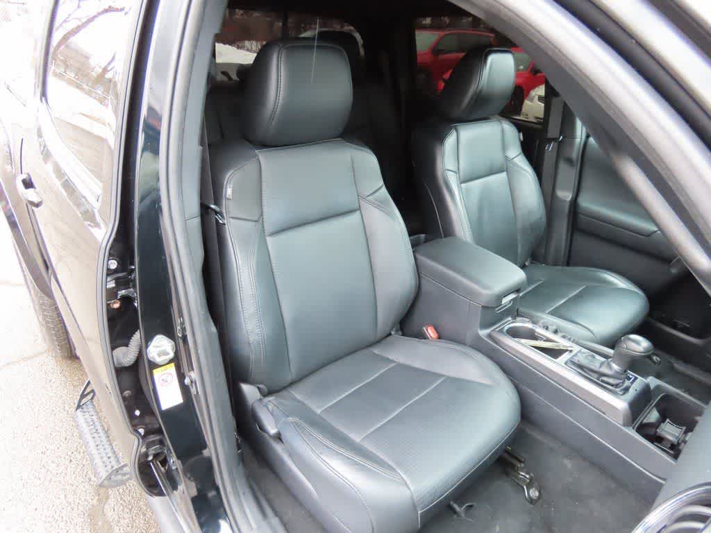 Thumbnail: 2019 Toyota Tacoma - 19