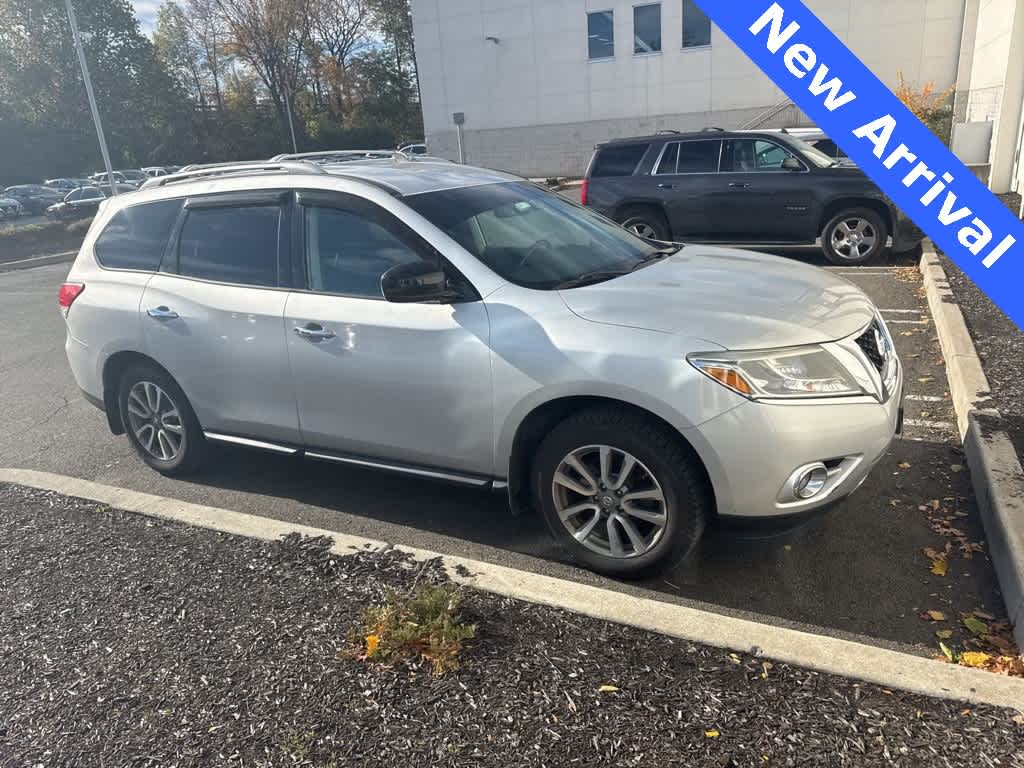 2016 Nissan Pathfinder SV -
                  Paramus, NJ