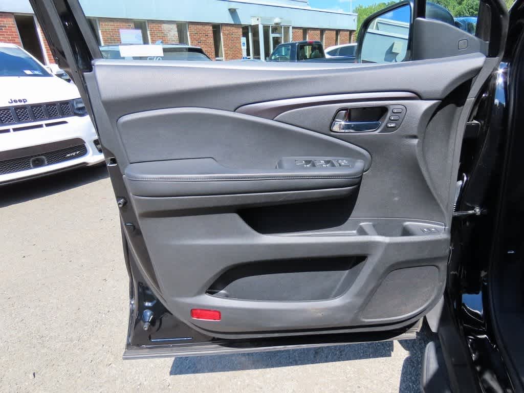 Thumbnail: 2022 Honda Pilot - 18