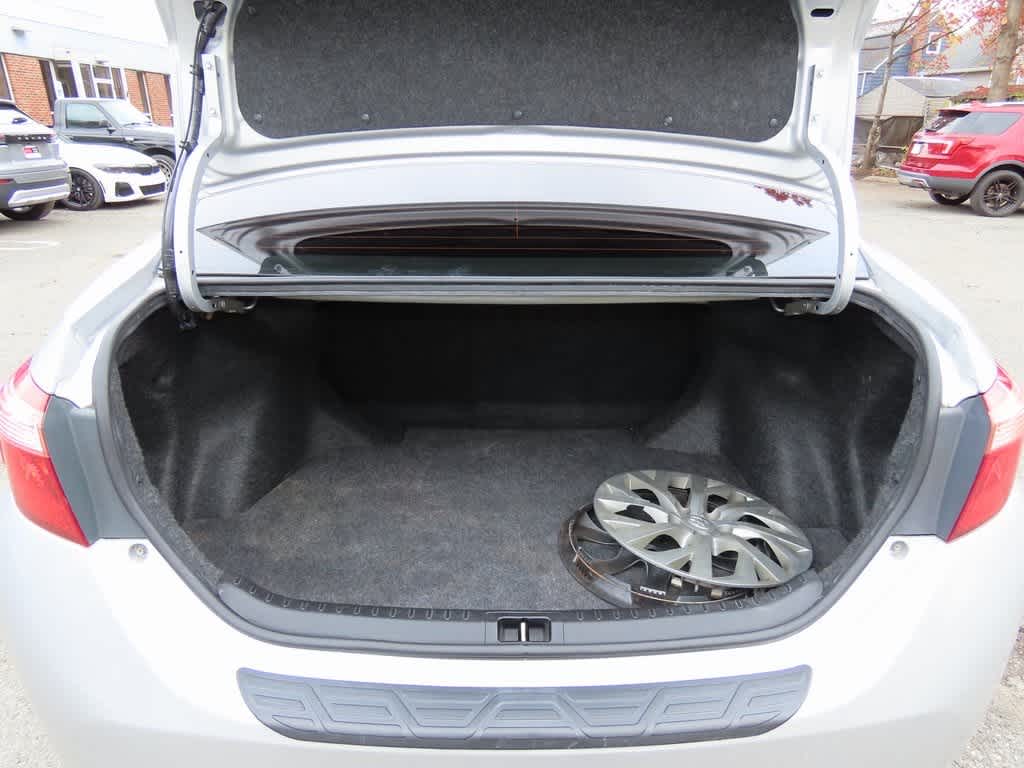 Thumbnail: 2019 Toyota Corolla - 10