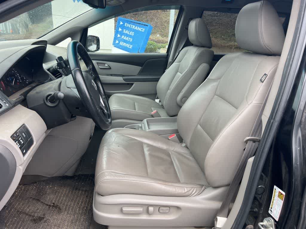 Thumbnail: 2011 Honda Odyssey - 9