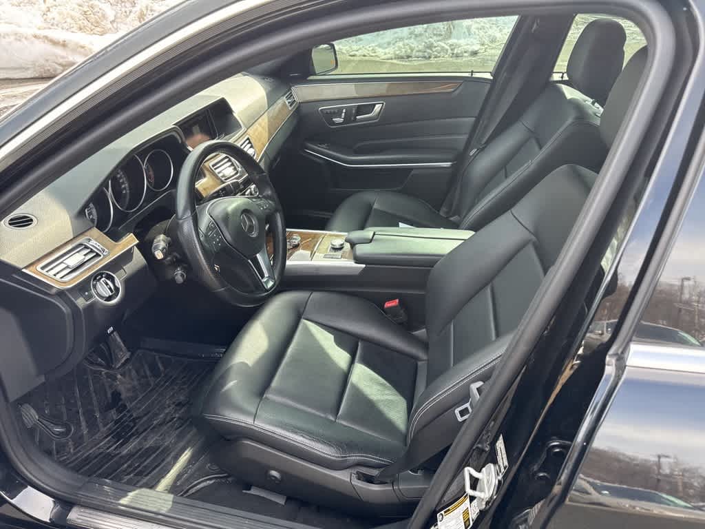 Thumbnail: 2015 Mercedes-Benz E-Class - 30