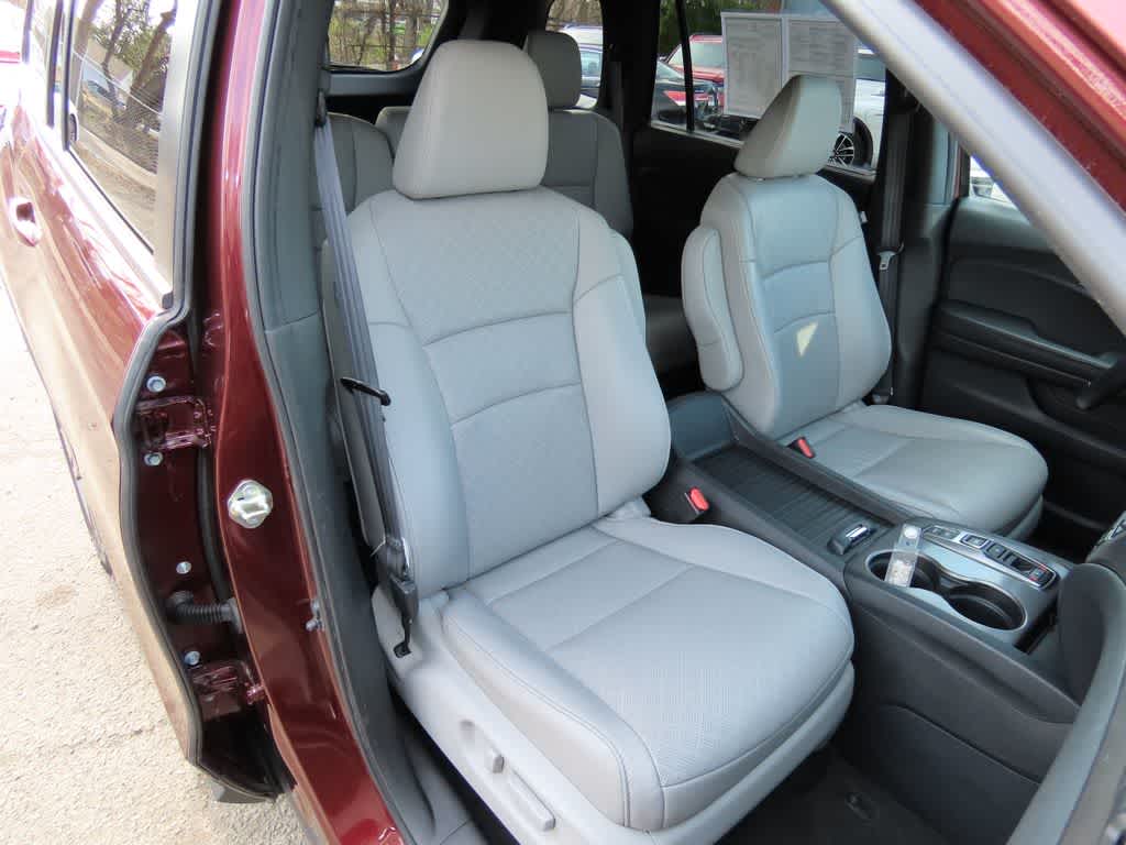 Thumbnail: 2020 Honda Passport - 16