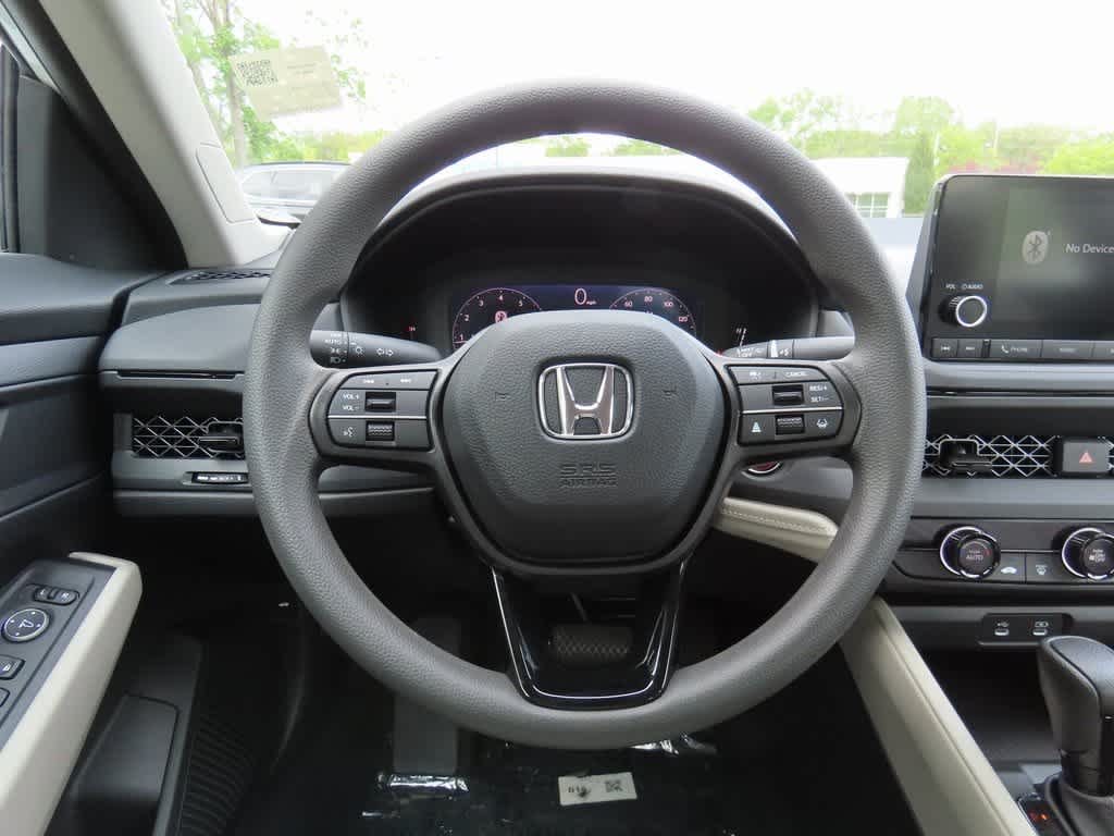 2025 Honda Accord LX 16