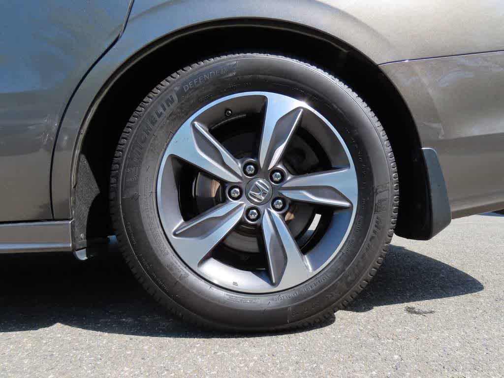 Thumbnail: 2018 Honda Odyssey - 9