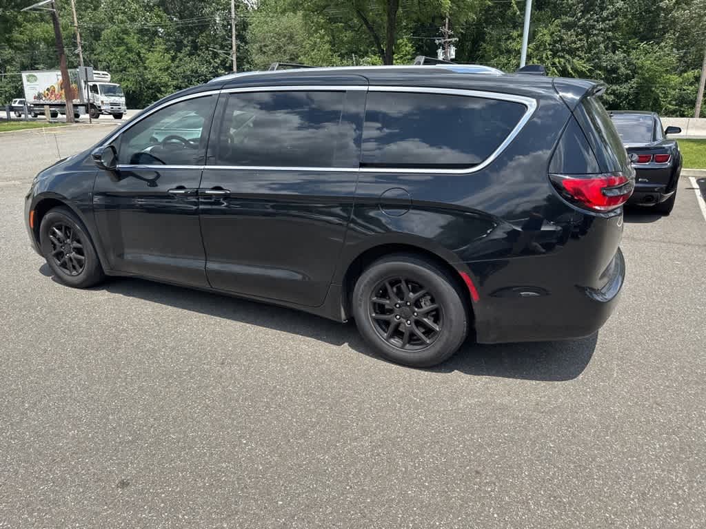 Thumbnail: 2021 Chrysler Pacifica - 15