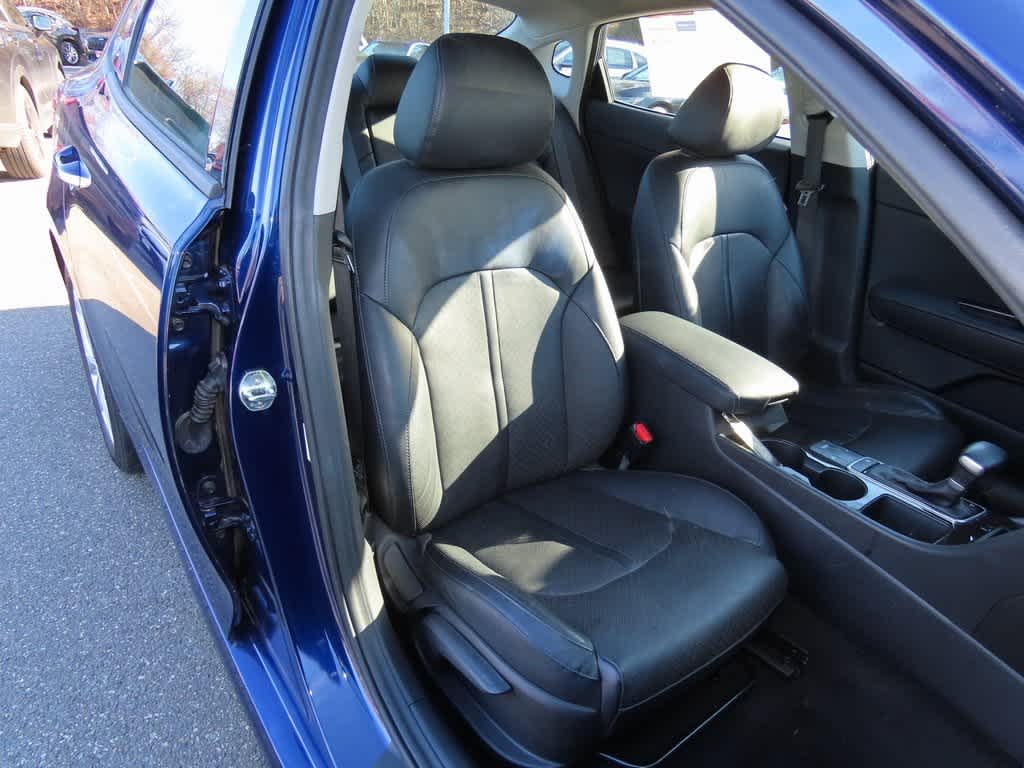 Thumbnail: 2018 Kia Optima - 17