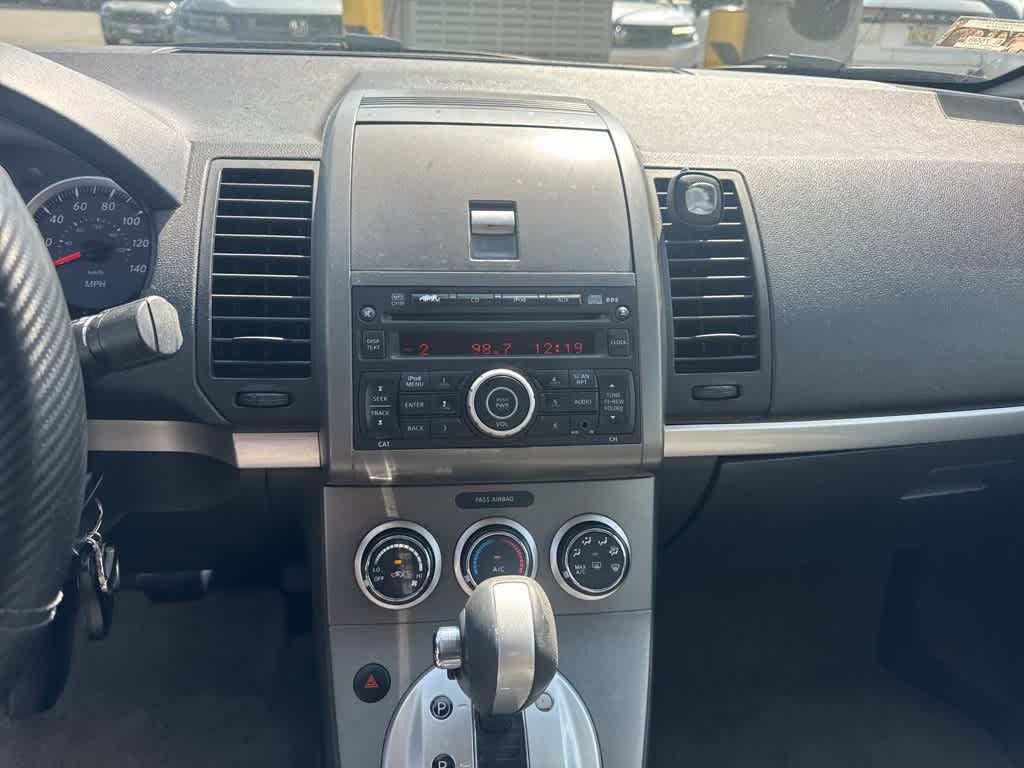 Thumbnail: 2012 Nissan Sentra - 17