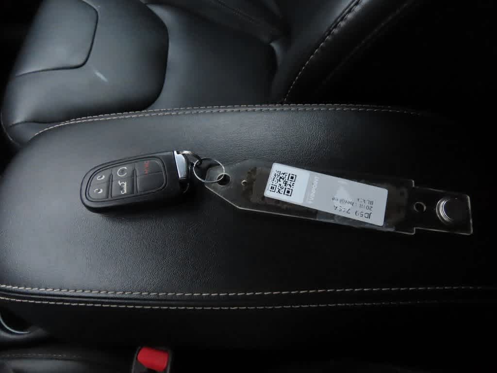 Thumbnail: 2018 Jeep Cherokee - 25