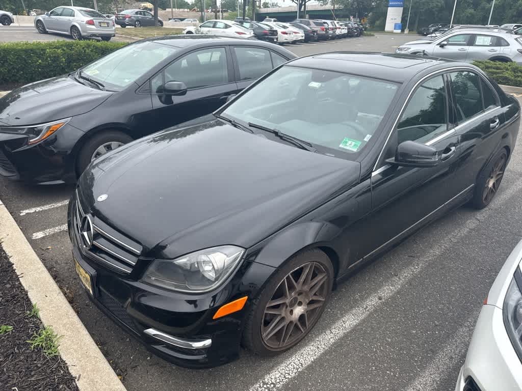 Thumbnail: 2014 Mercedes-Benz C-Class - 3