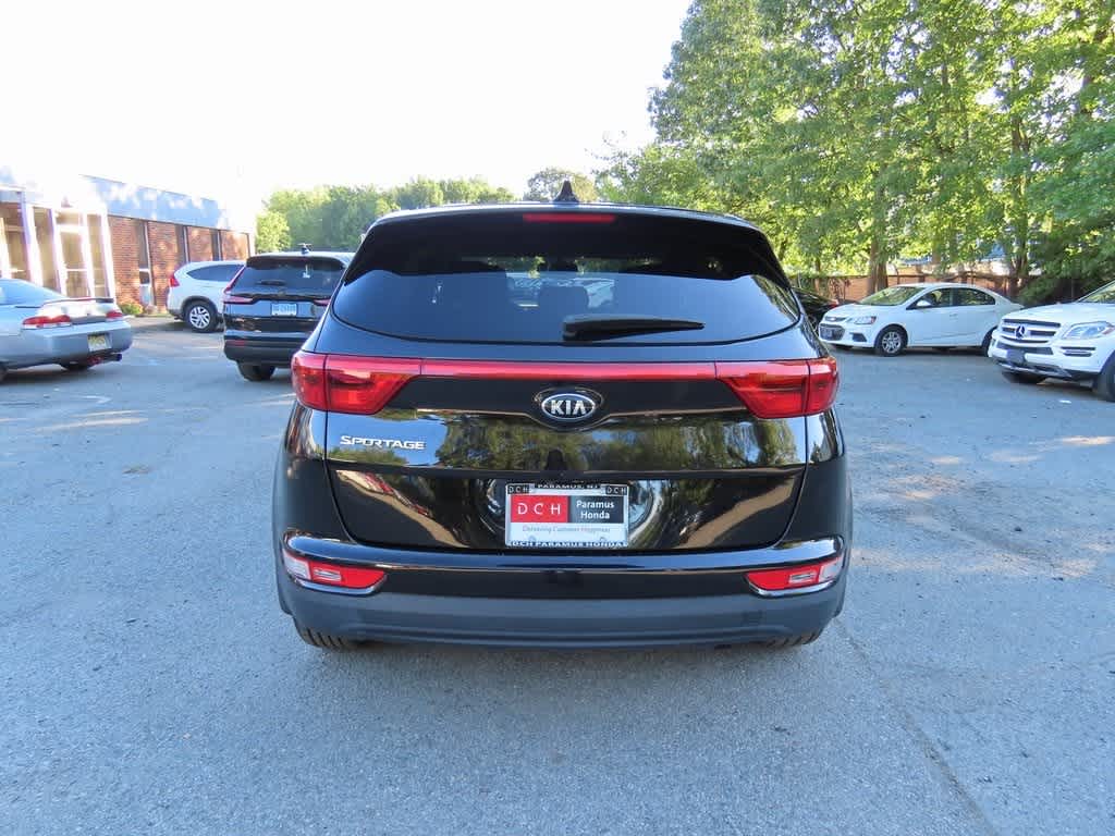 Thumbnail: 2017 Kia Sportage - 5