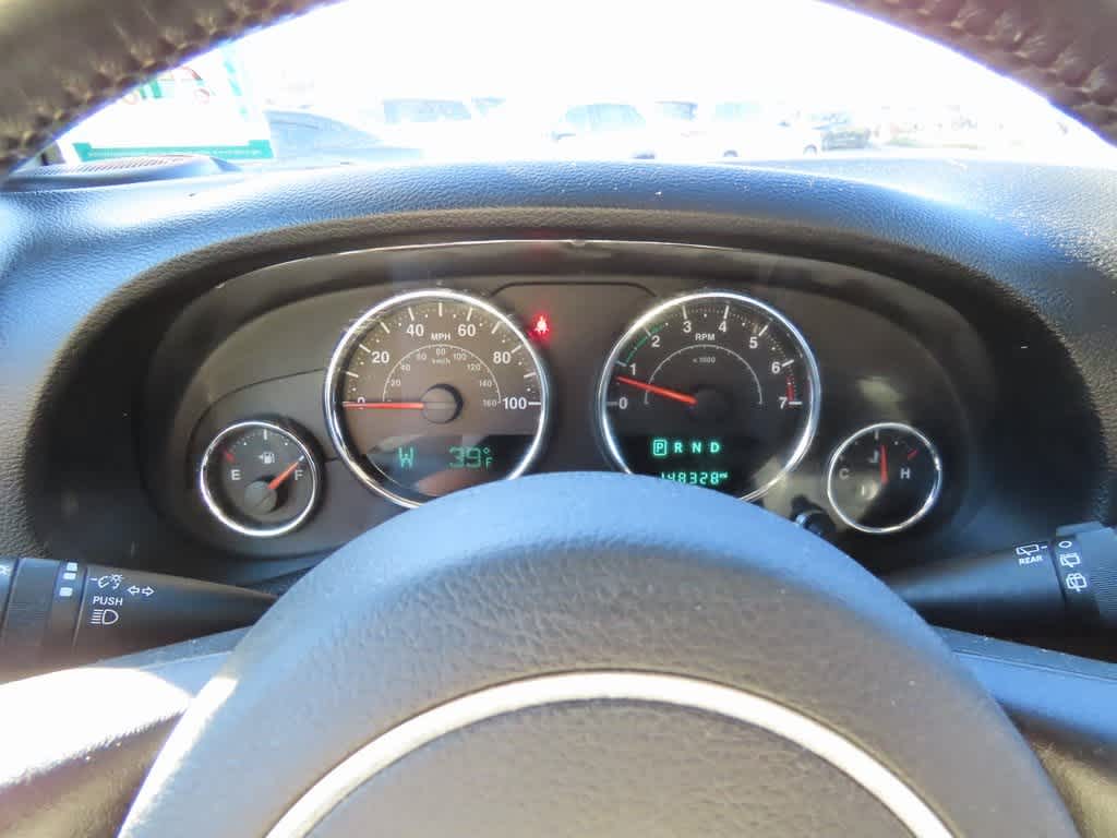 Thumbnail: 2015 Jeep Wrangler - 23