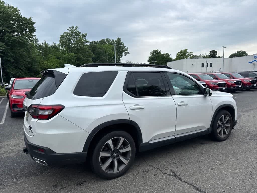 Thumbnail: 2023 Honda Pilot - 10