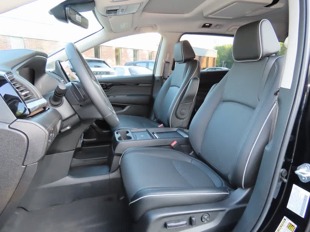 Thumbnail: 2026 Honda Odyssey - 13