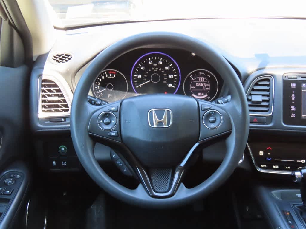 Thumbnail: 2016 Honda HR-V - 18