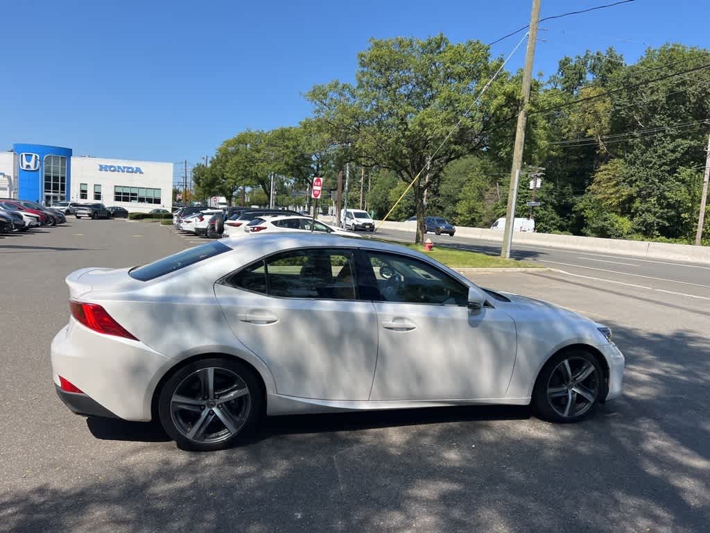 Thumbnail: 2017 Lexus IS - 5