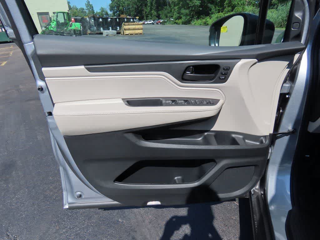 Thumbnail: 2026 Honda Odyssey - 16