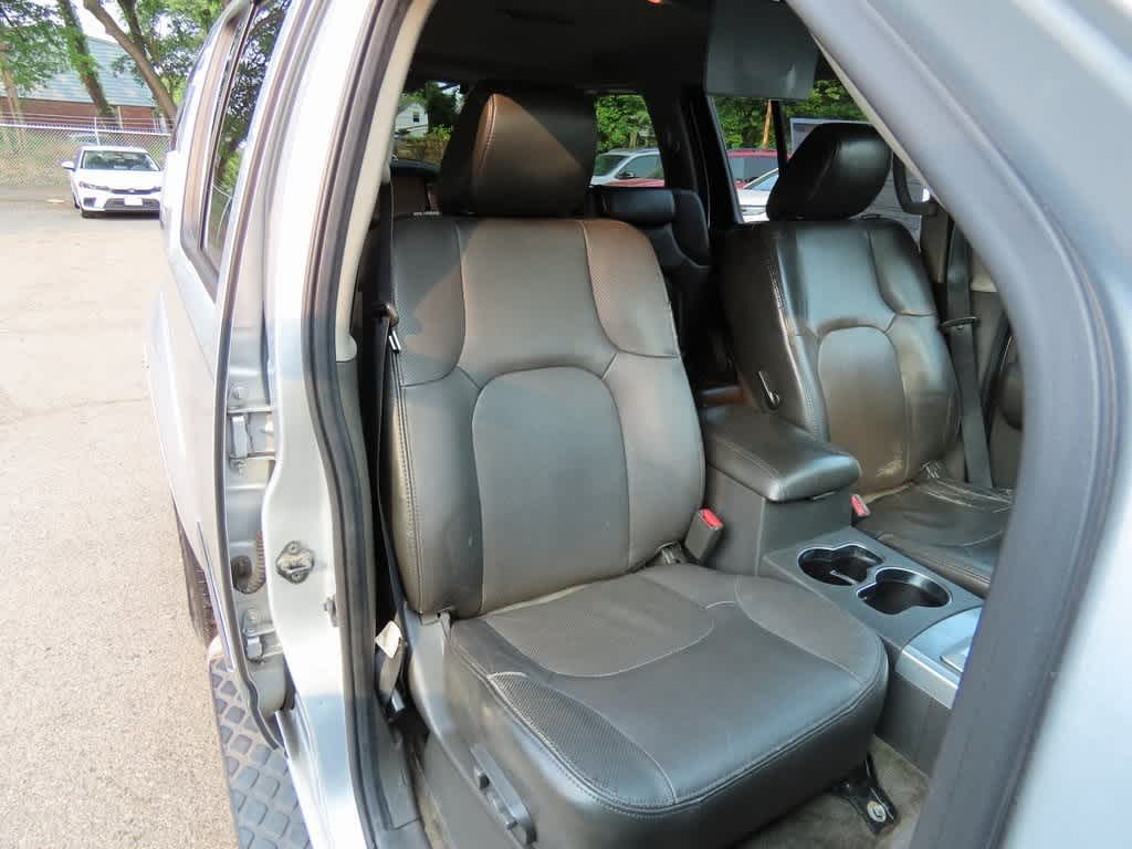 Thumbnail: 2011 Nissan Pathfinder - 18