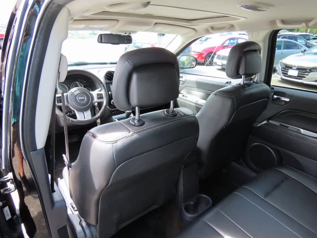 Thumbnail: 2017 Jeep Compass - 16
