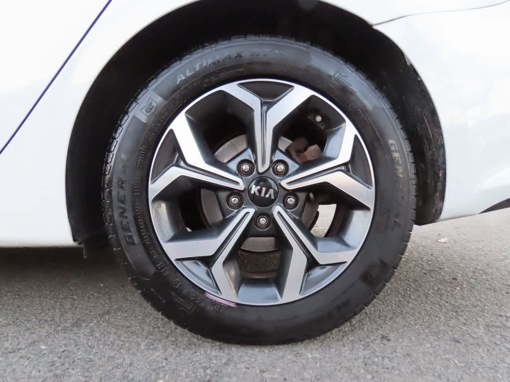 Thumbnail: 2019 Kia Forte - 8