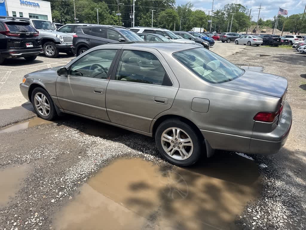 Thumbnail: 1998 Toyota Camry - 14