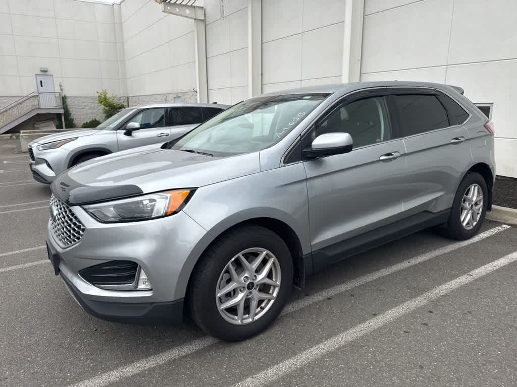 Thumbnail: 2023 Ford Edge - 4