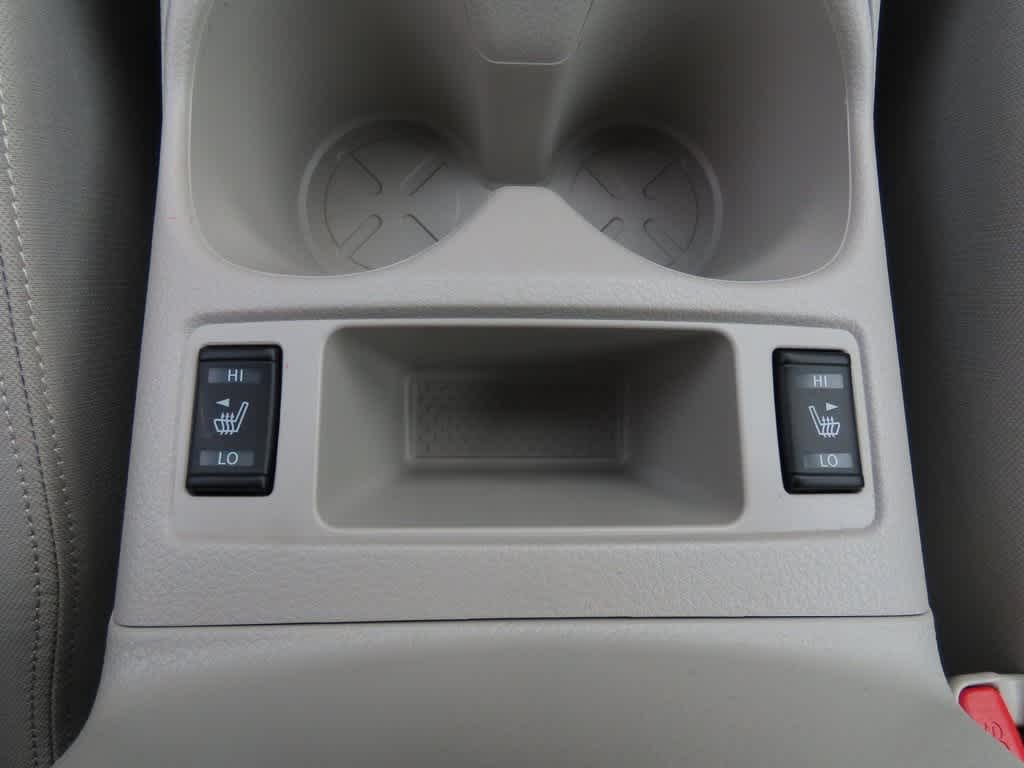 2022 Nissan Rogue Sport SV 22