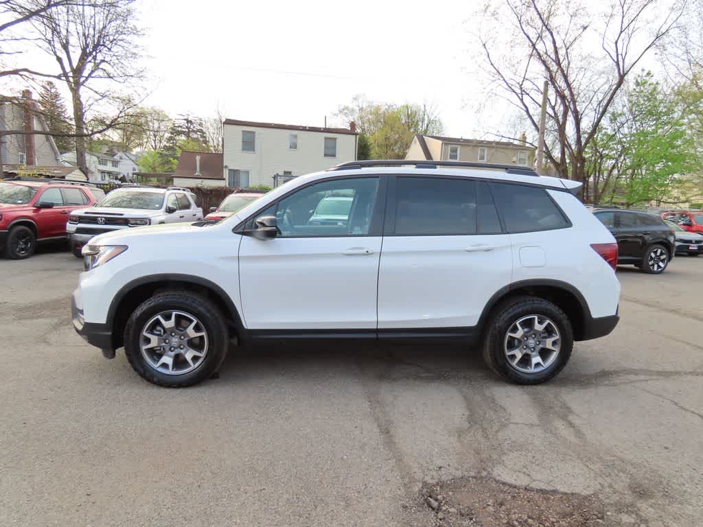 Thumbnail: 2023 Honda Passport - 3