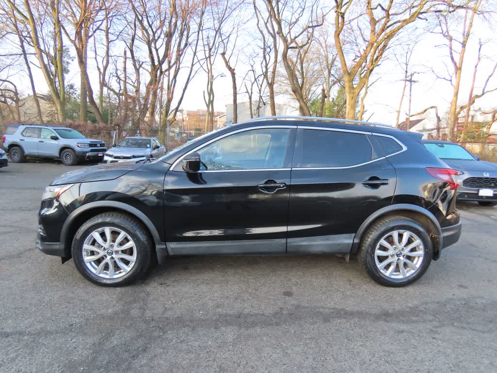 Thumbnail: 2020 Nissan Rogue Sport - 3