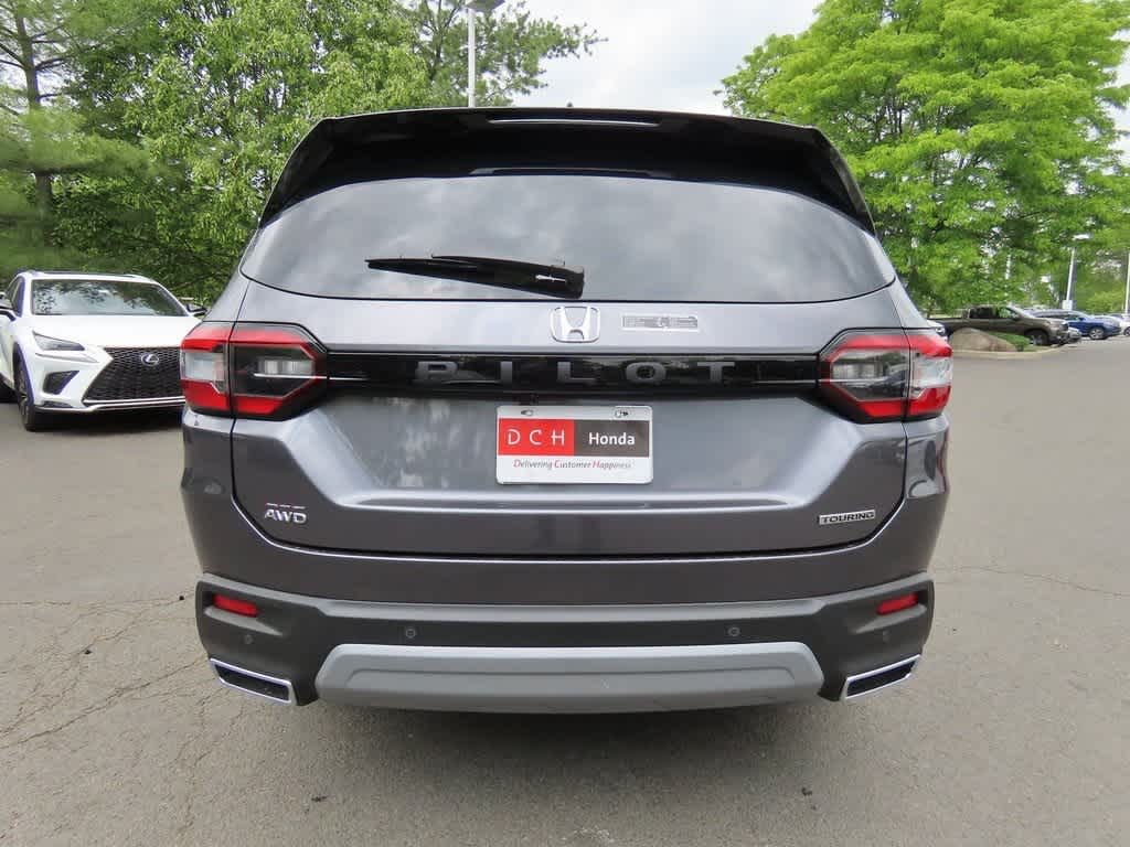 2025 Honda Pilot Touring 5