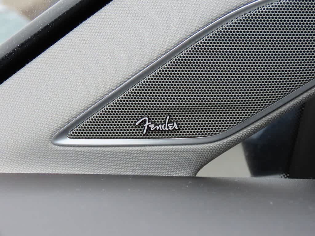 Thumbnail: 2016 Volkswagen Golf - 28