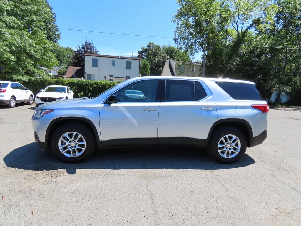 Thumbnail: 2019 Chevrolet Traverse - 3