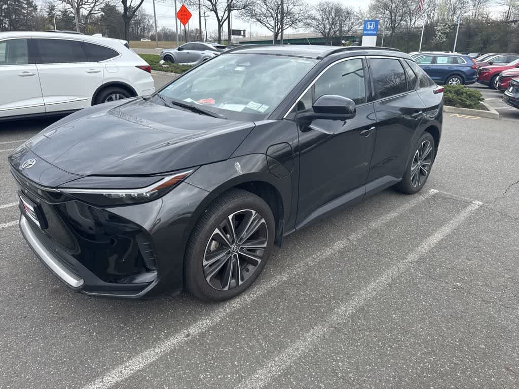 Thumbnail: 2023 Toyota bZ4X - 1