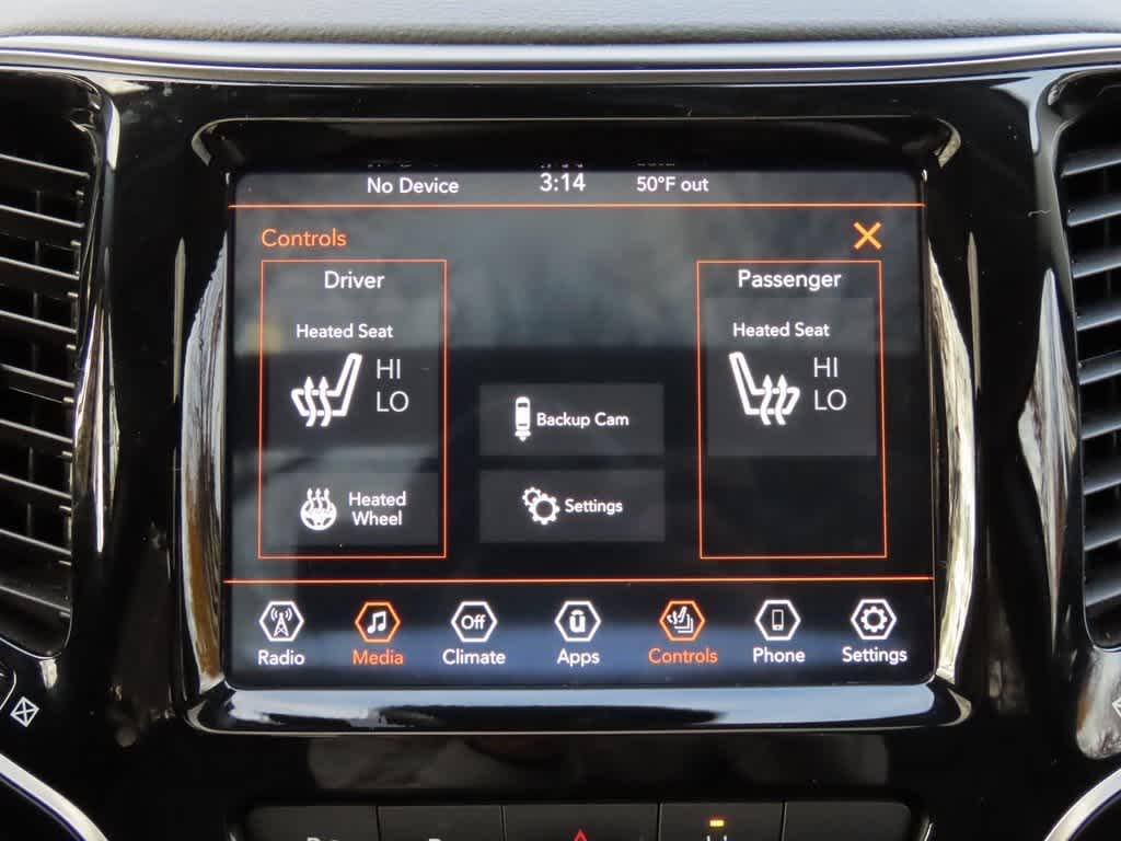 Thumbnail: 2021 Jeep Cherokee - 24